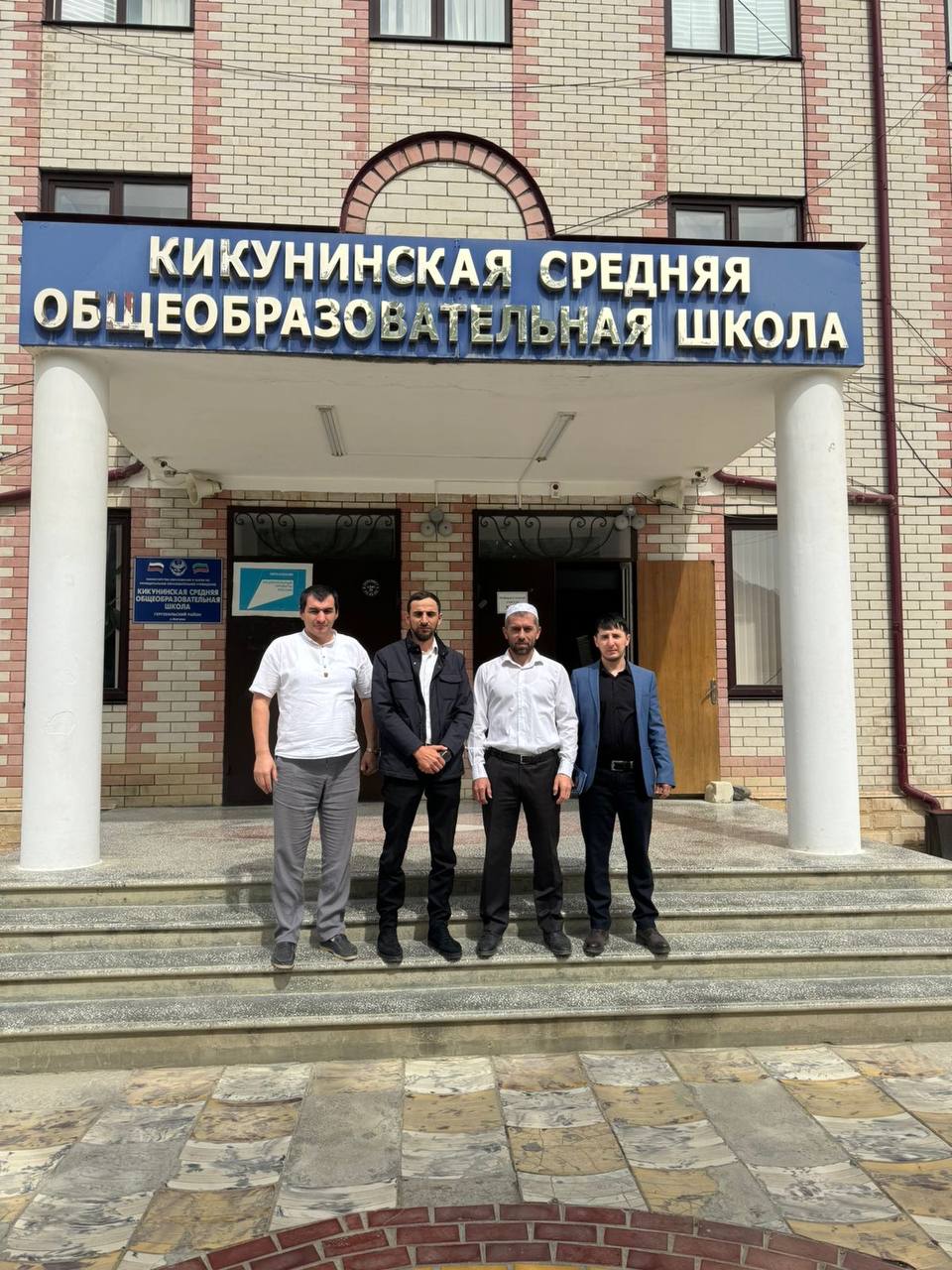 Совсем скоро наступит последний школьный месяц, а значит, выпускникам пора определяться с колледжем или вузом